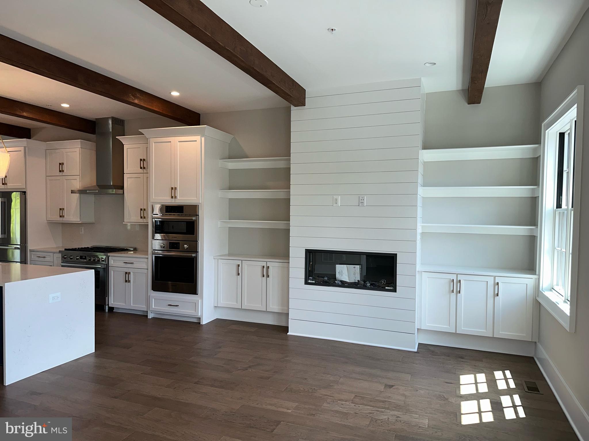 RIVERPLACE - Residential