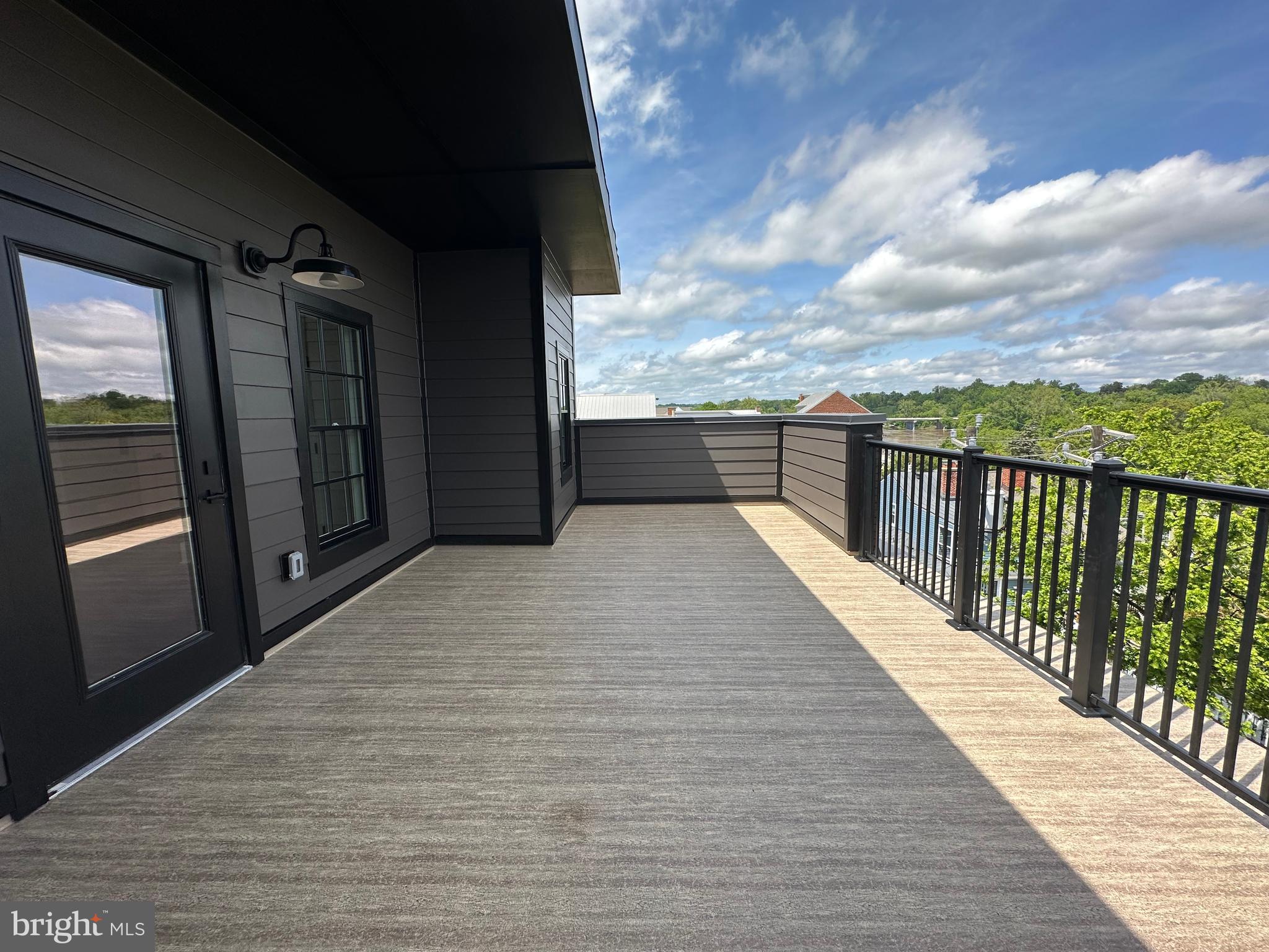 RIVERPLACE - Residential