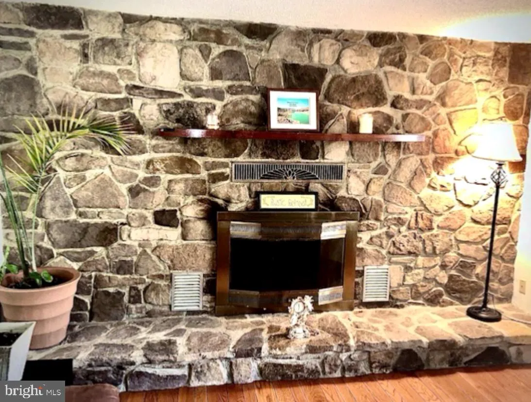 Winchester, Virginia 22602, United States, 3 Bedrooms Bedrooms, ,2 BathroomsBathrooms,Residential,Coming Soon,95118