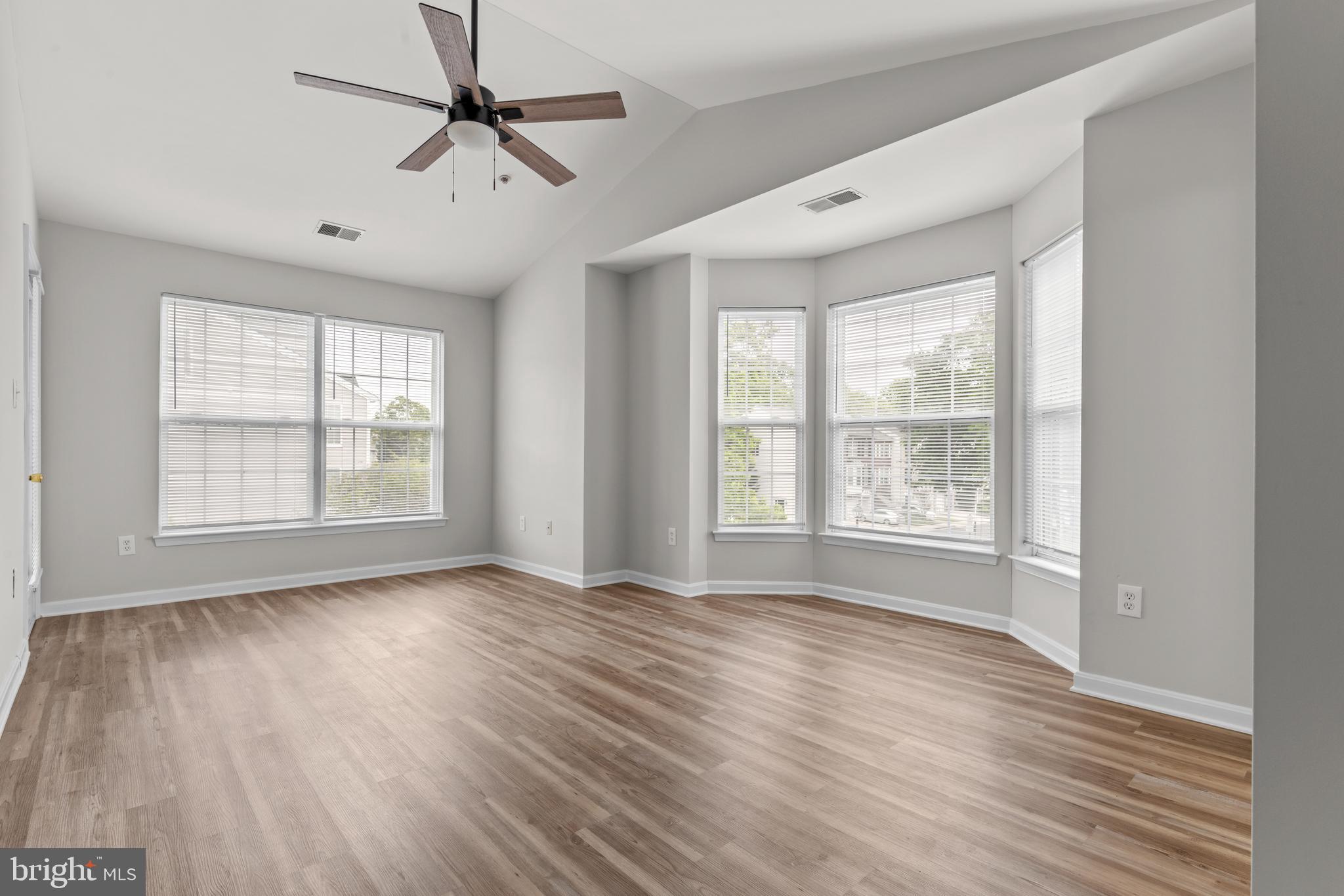 TIDEWATER COLONY - Residential