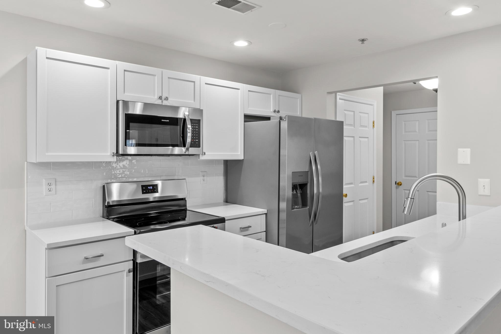 TIDEWATER COLONY - Residential