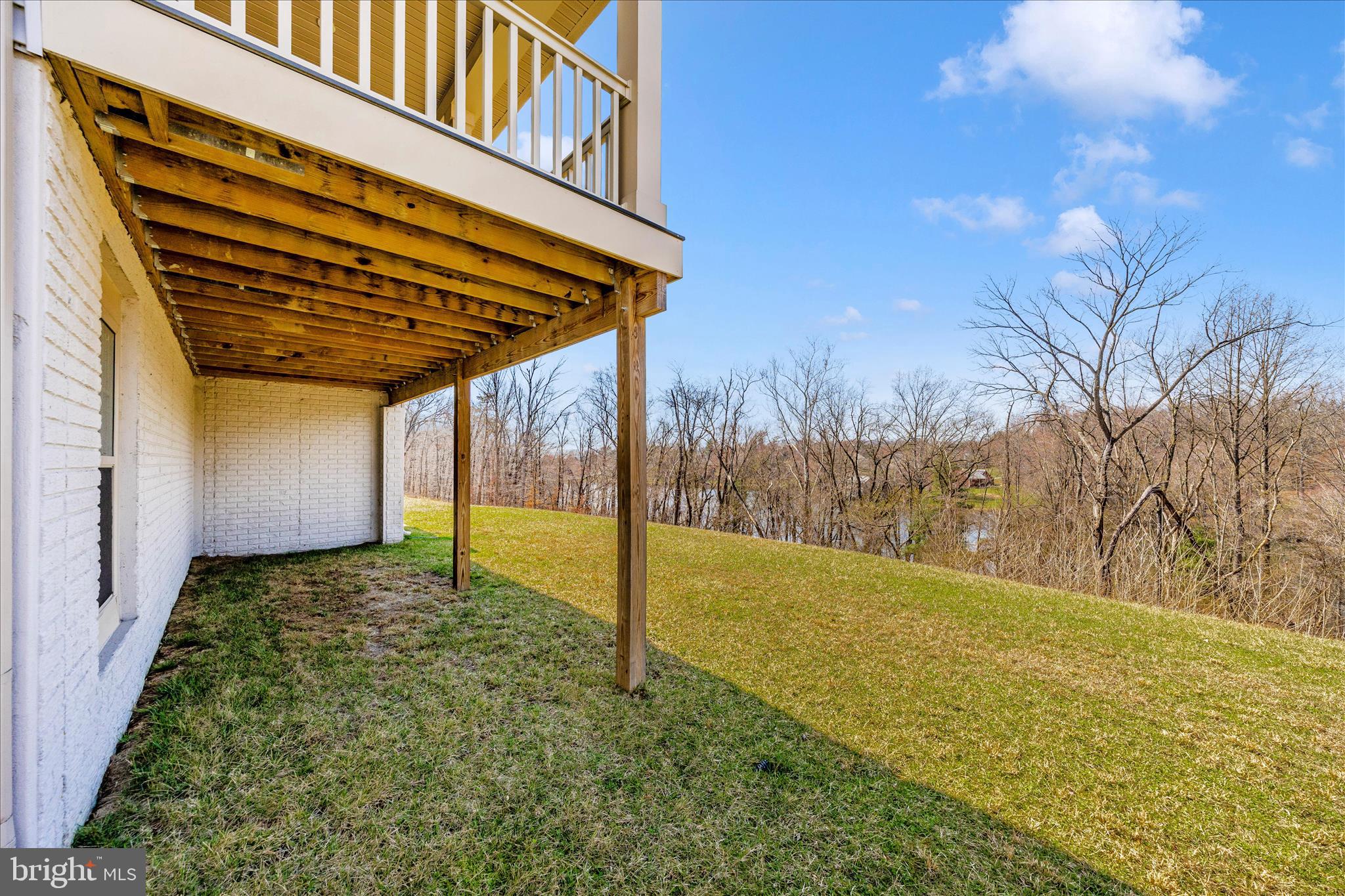 LAKE LINGANORE - Residential