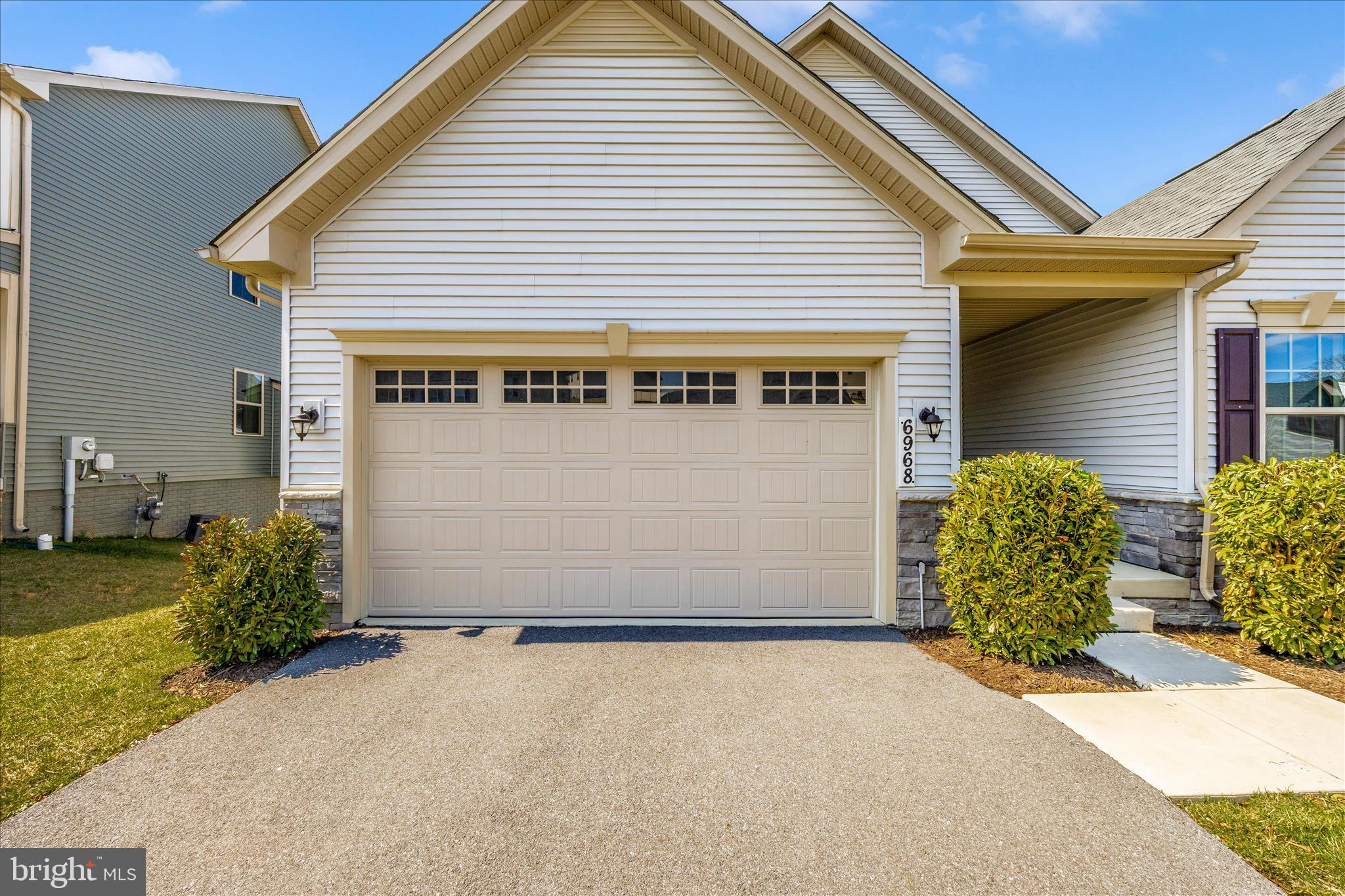 LAKE LINGANORE - Residential