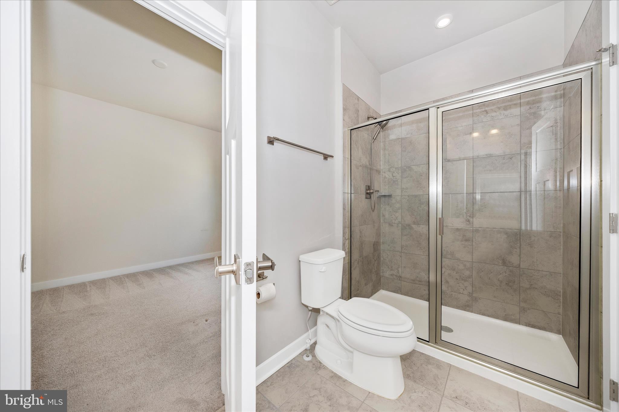 LAKE LINGANORE - Residential