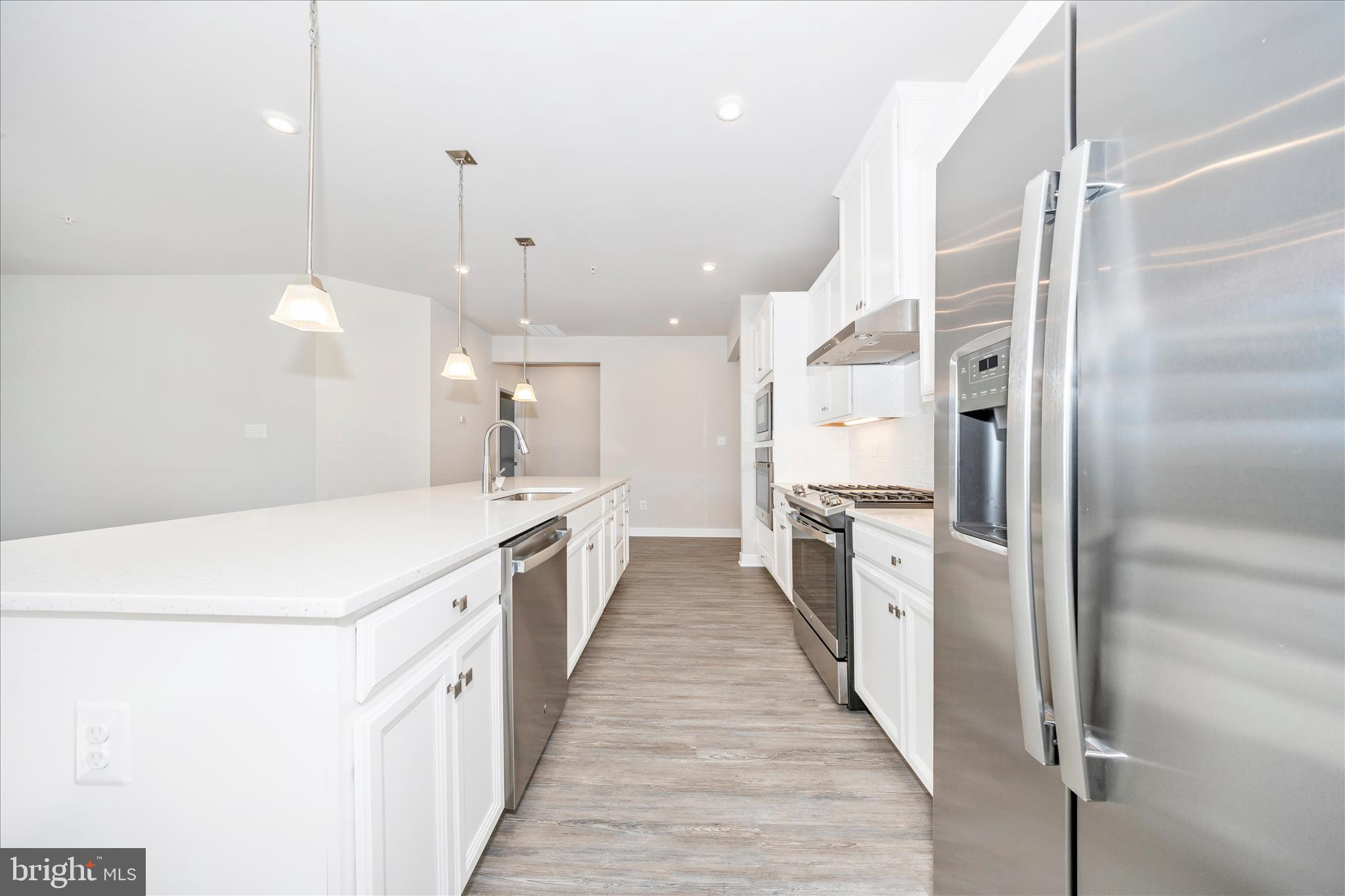 LAKE LINGANORE - Residential