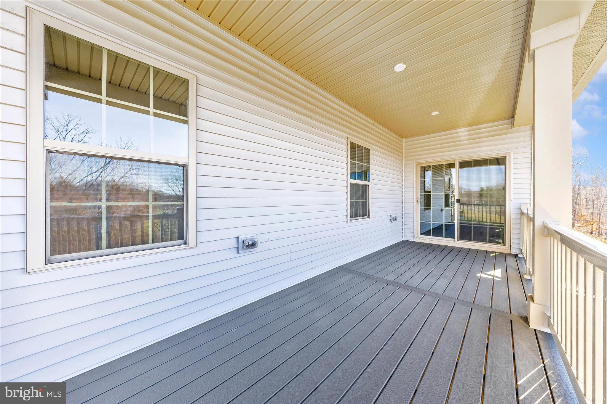 LAKE LINGANORE - Residential