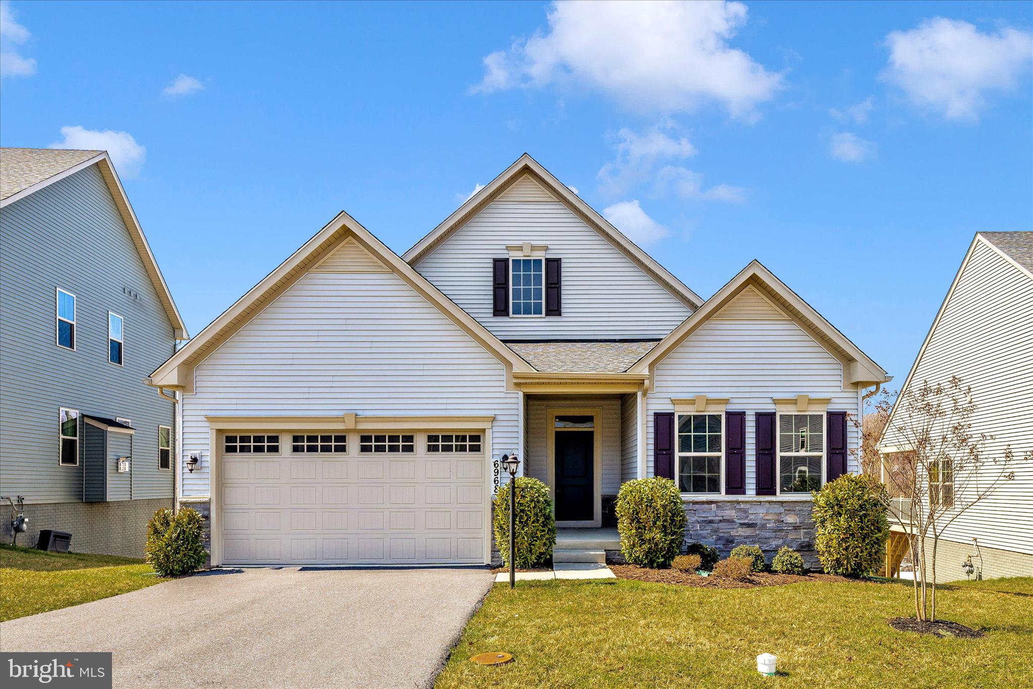 LAKE LINGANORE - Residential