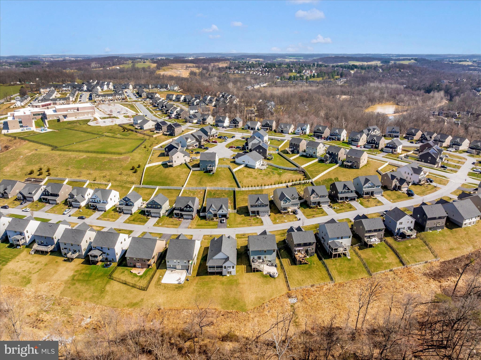 LAKE LINGANORE - Residential