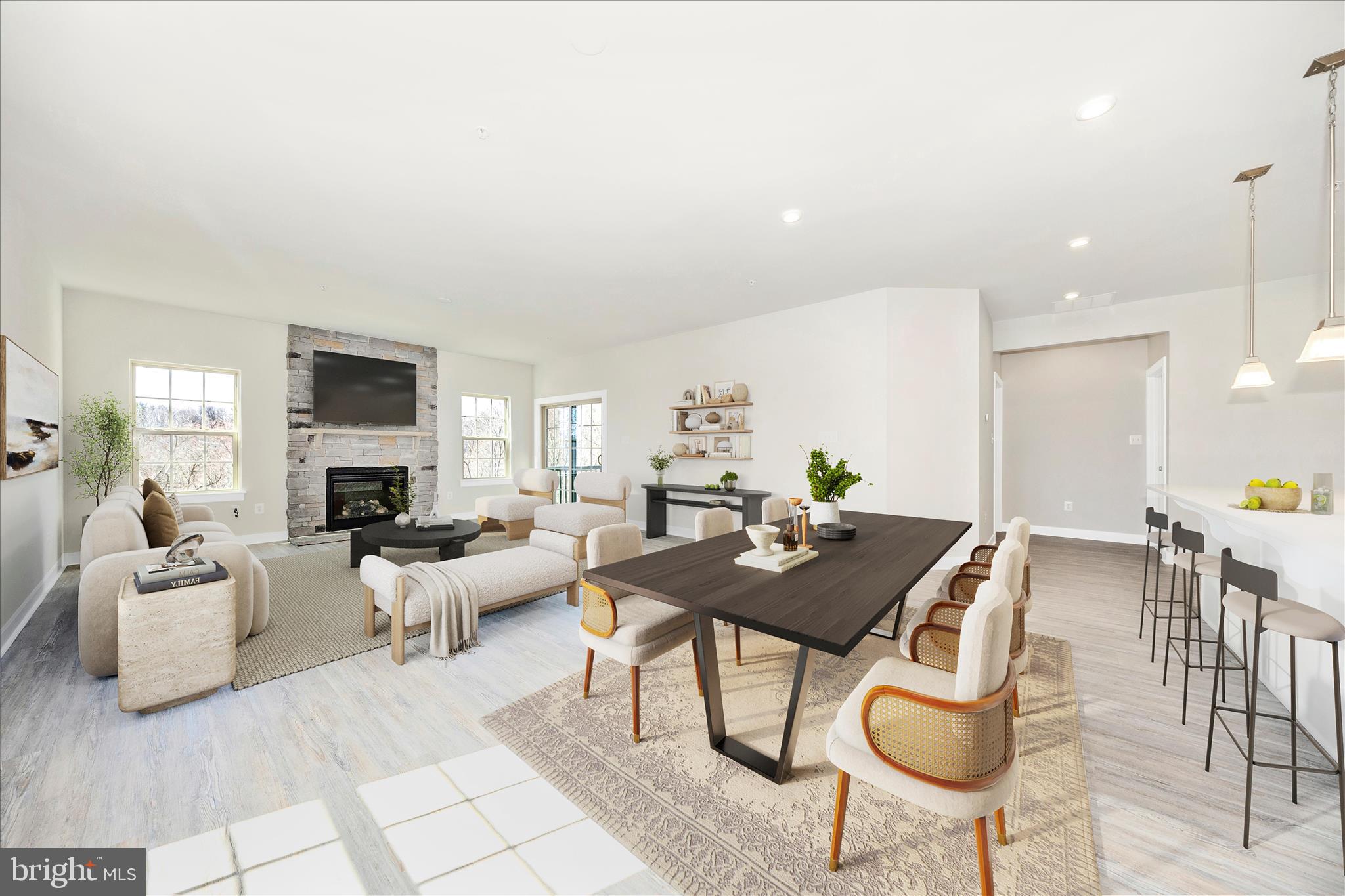 LAKE LINGANORE - Residential