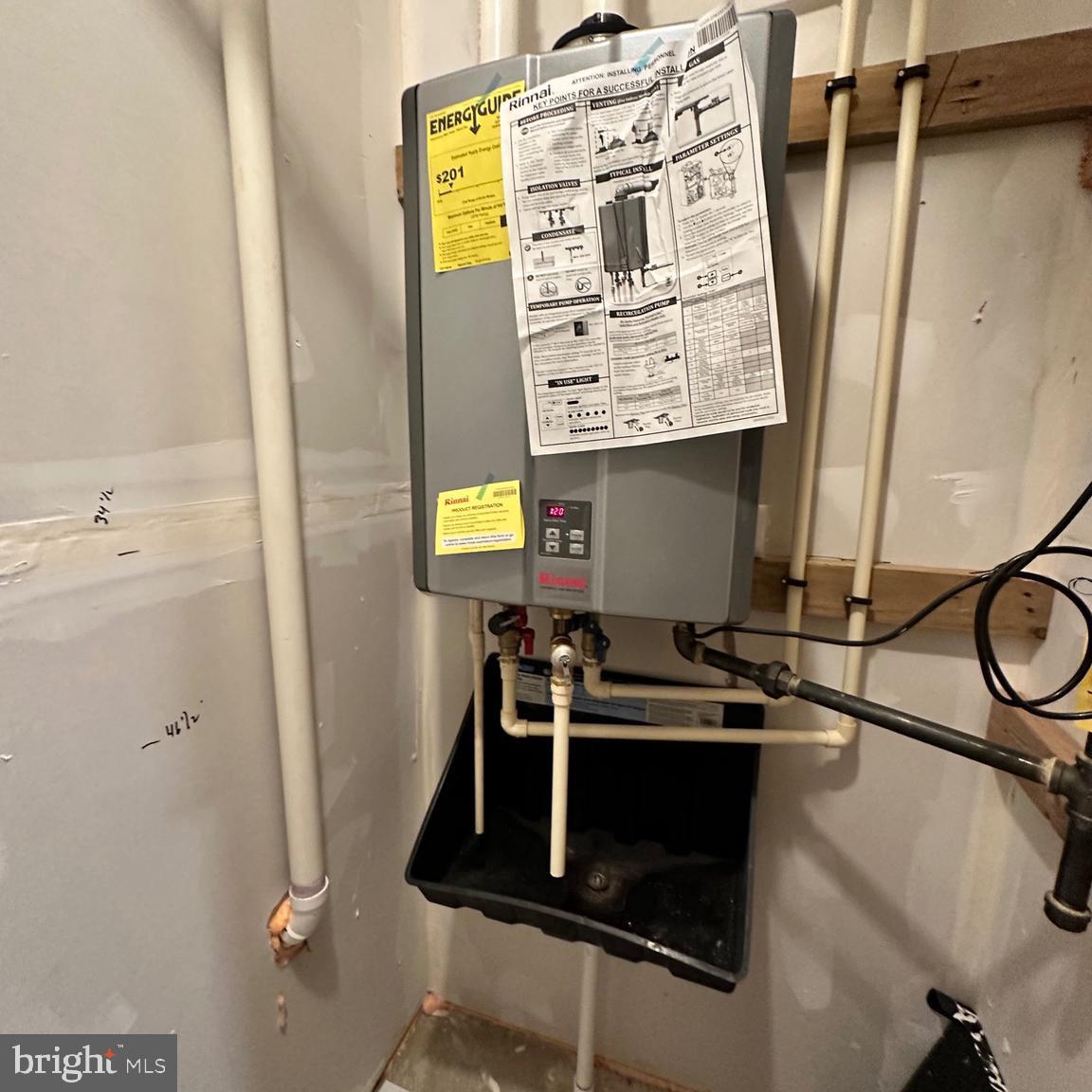 STONEHAVEN - Residential Lease