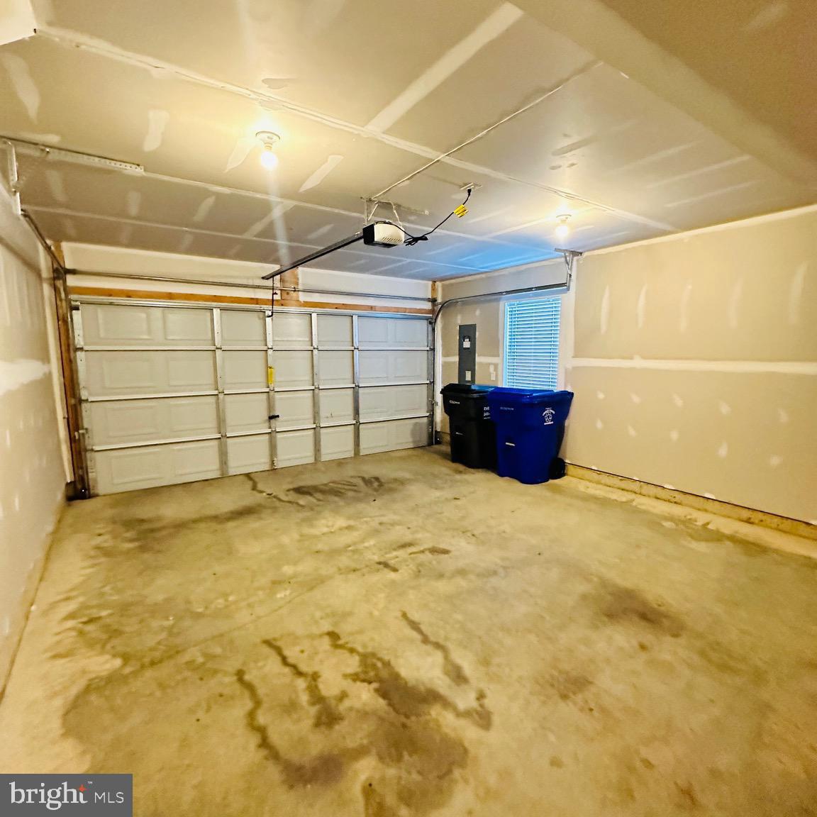 STONEHAVEN - Residential Lease