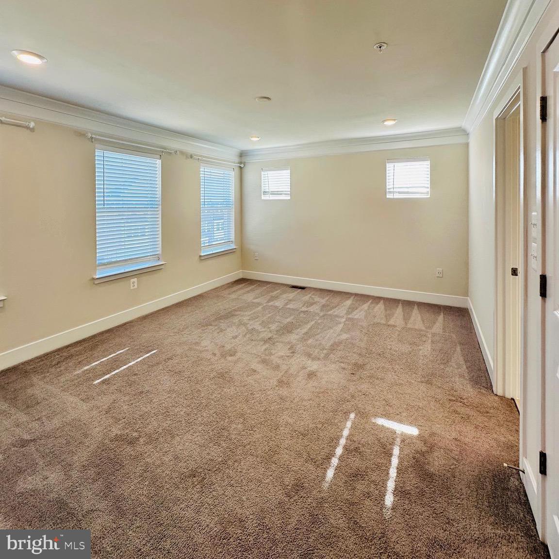 STONEHAVEN - Residential Lease