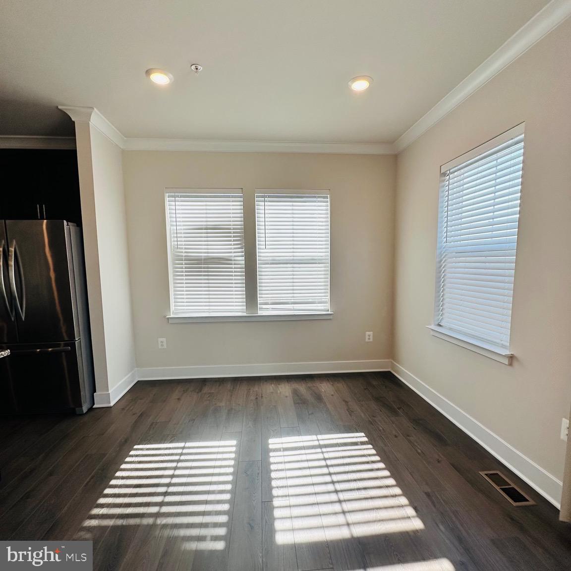 STONEHAVEN - Residential Lease