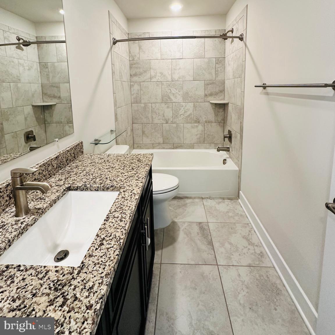 STONEHAVEN - Residential Lease