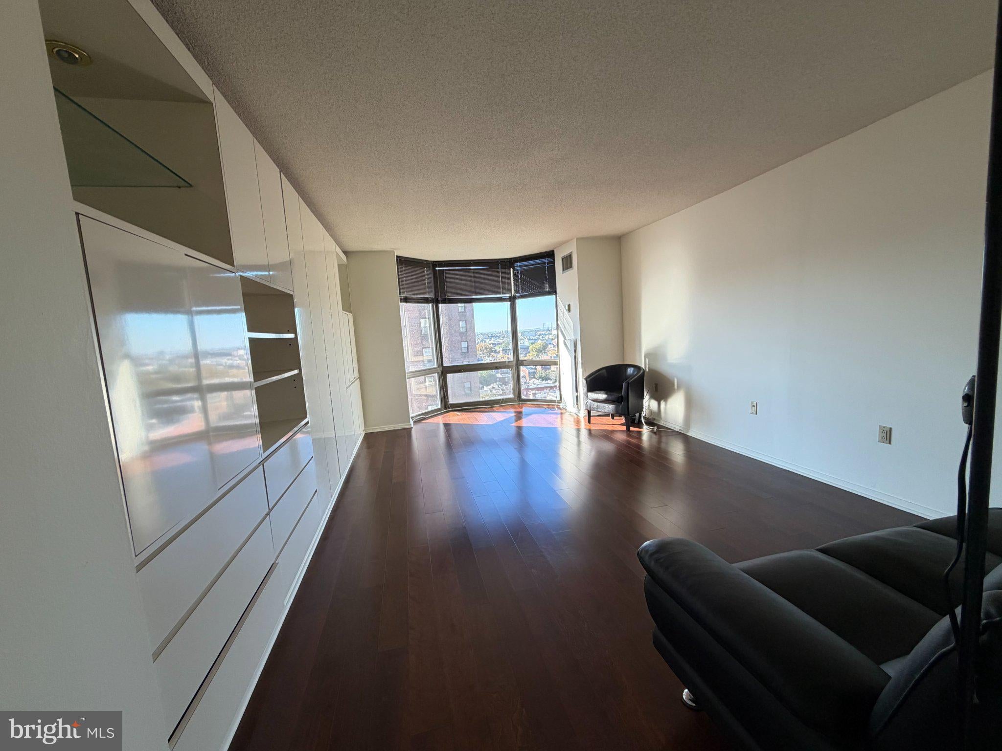 2020 WALNUT STREET 14F