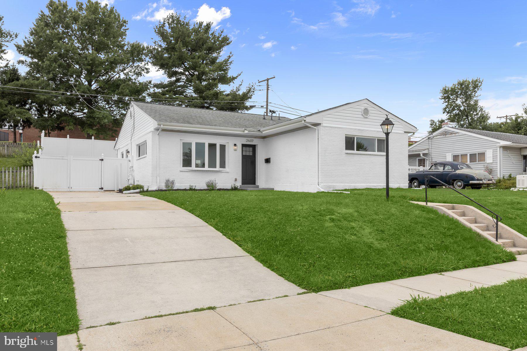 2607 EDGEWOOD AVENUE