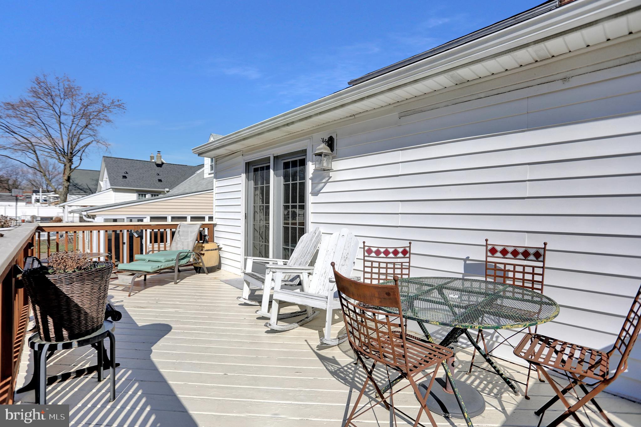 WOODSIDE - Residential