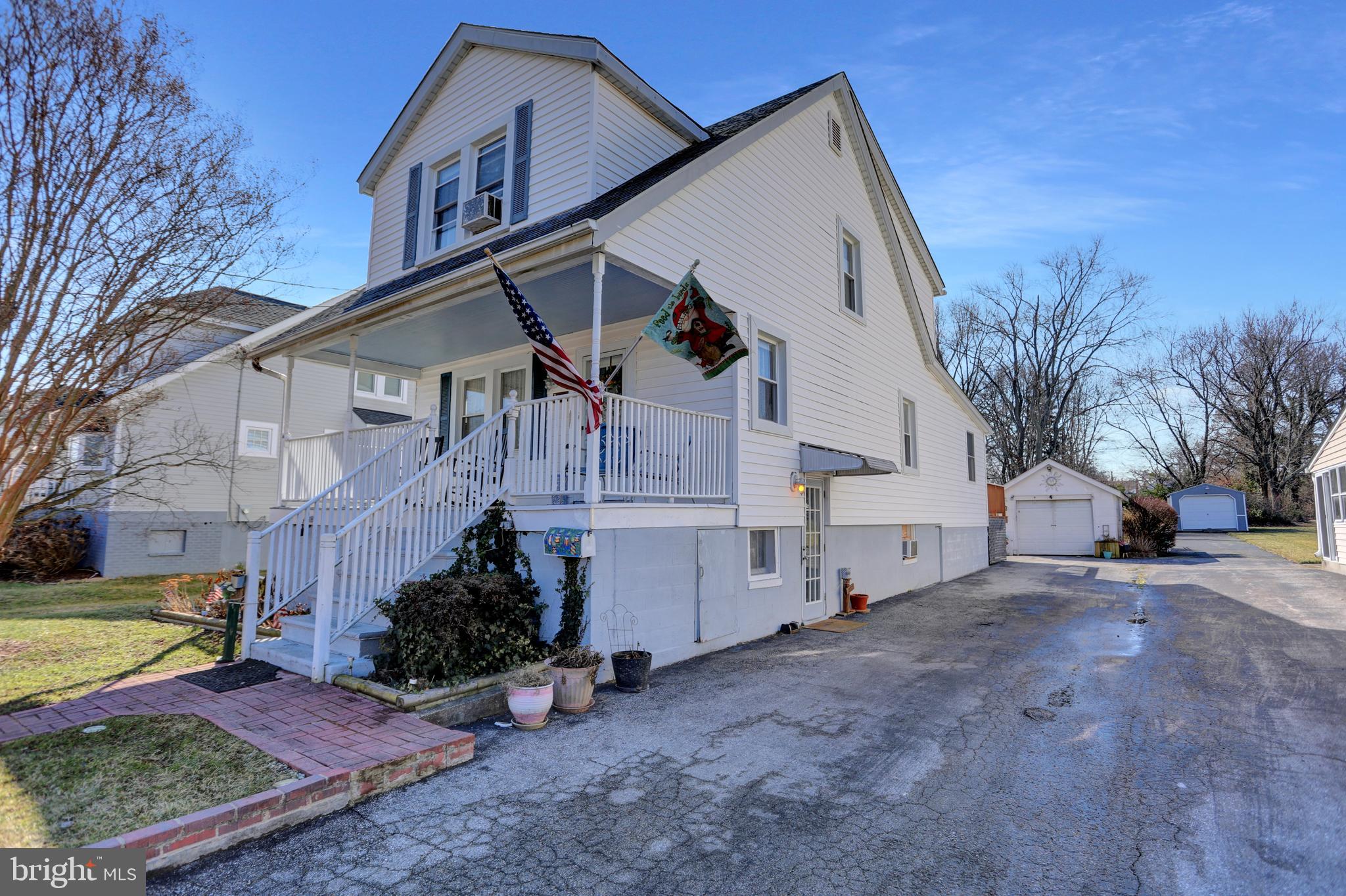 WOODSIDE - Residential