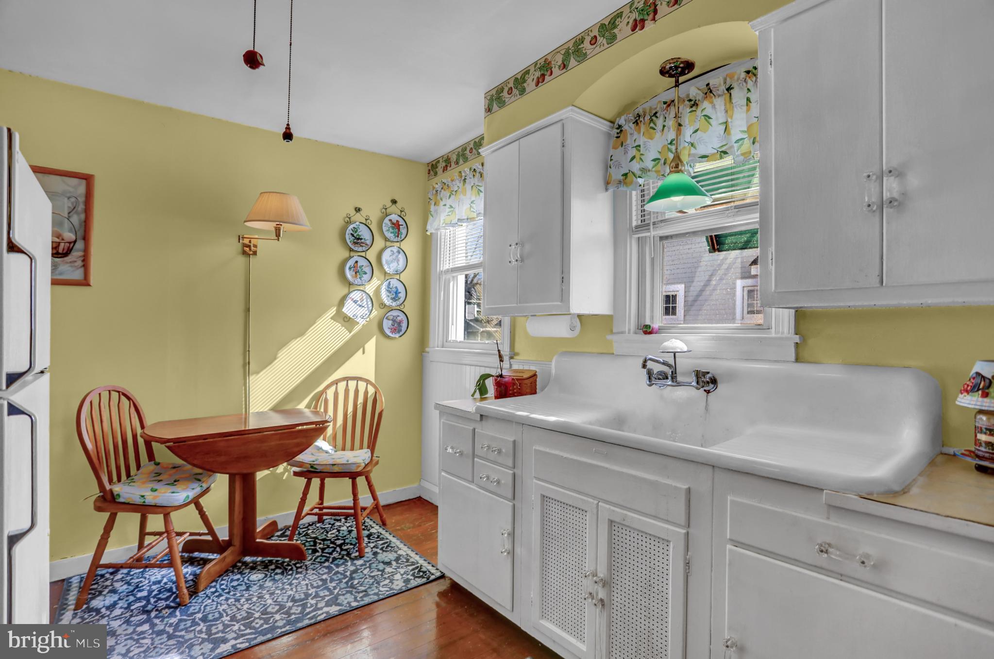 WOODSIDE - Residential