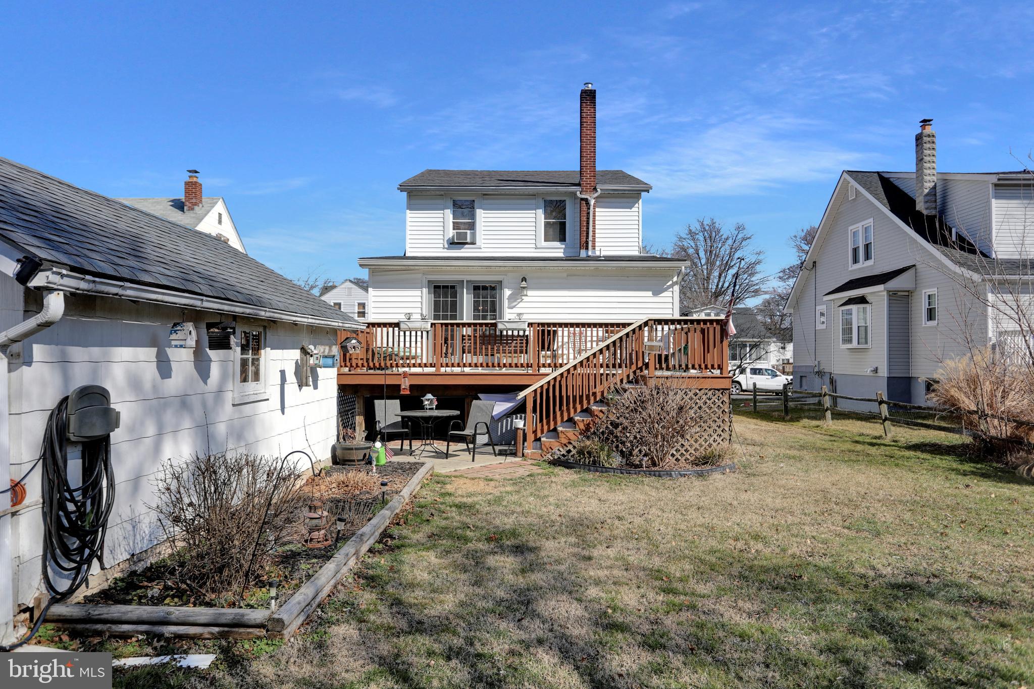 WOODSIDE - Residential