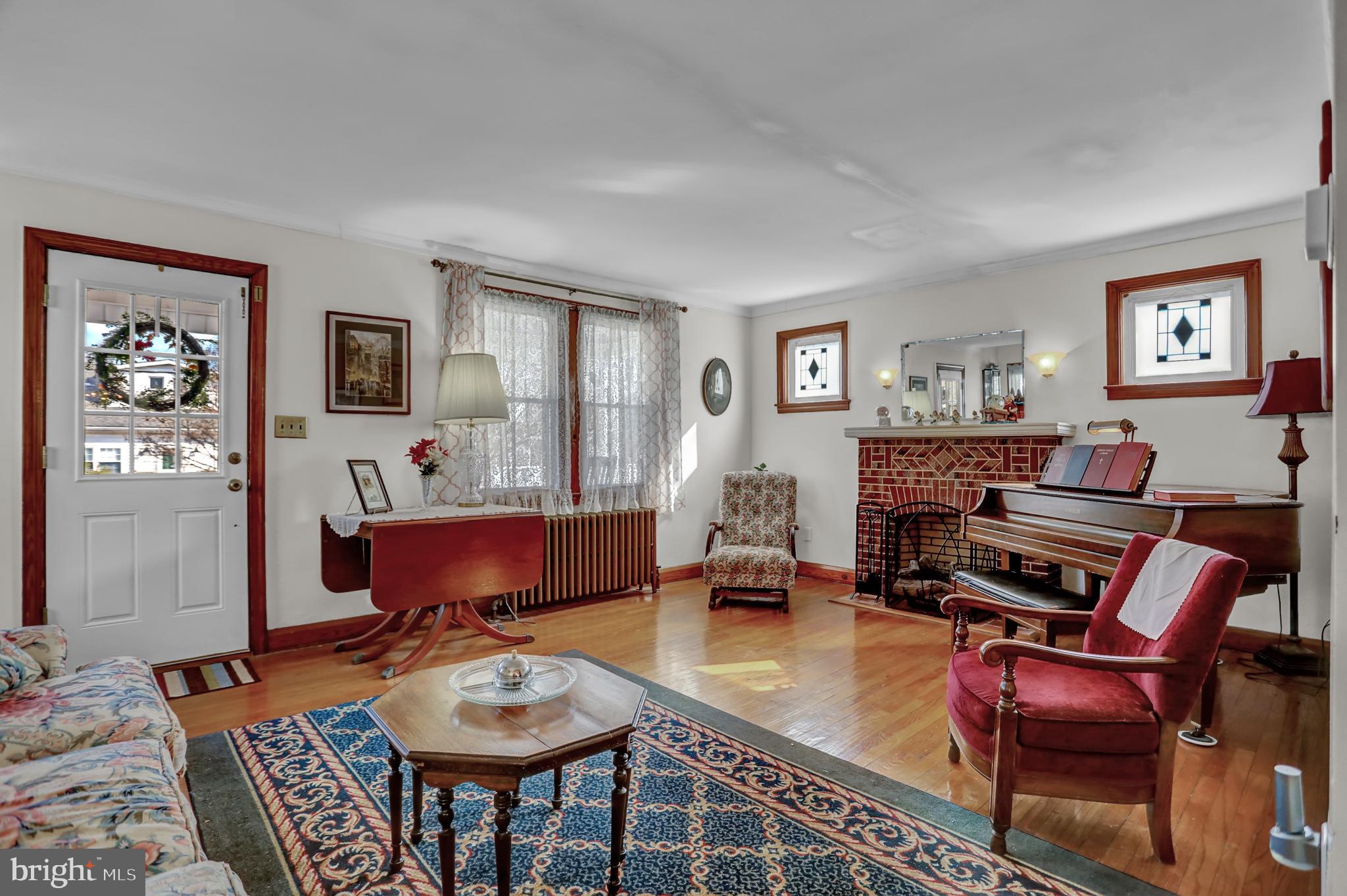 WOODSIDE - Residential