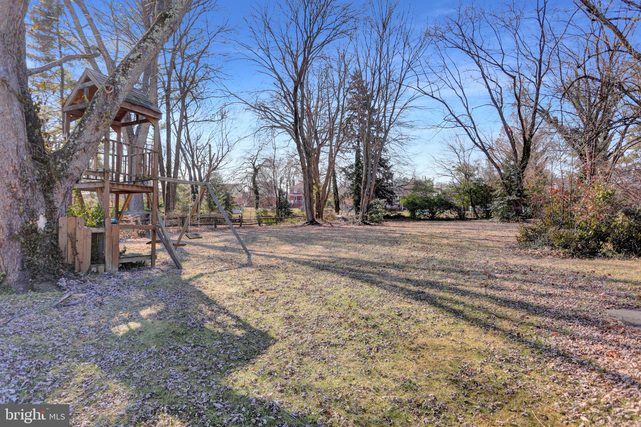 WOODSIDE - Residential