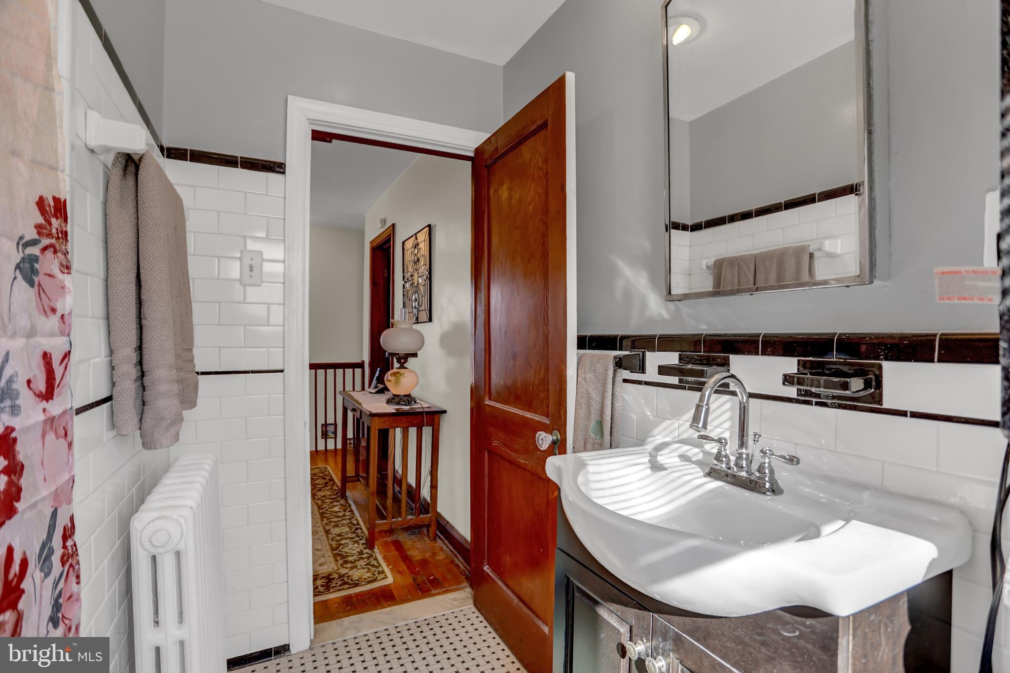 WOODSIDE - Residential