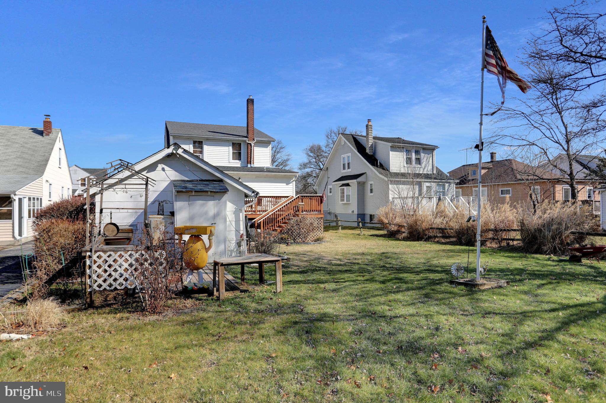 WOODSIDE - Residential