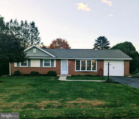 15 CLEARVIEW DR LEBANON PA 17042