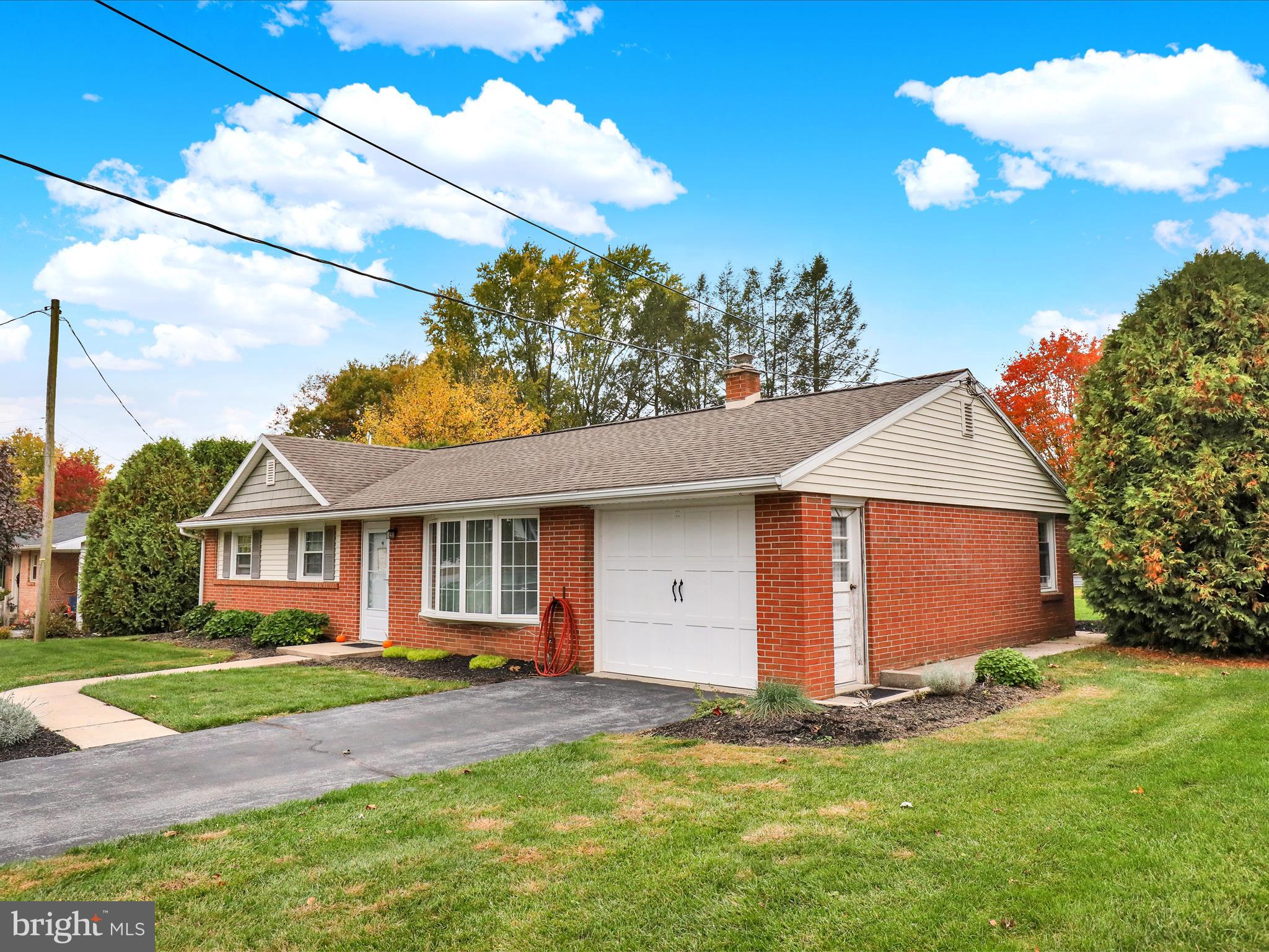 15 CLEARVIEW DR