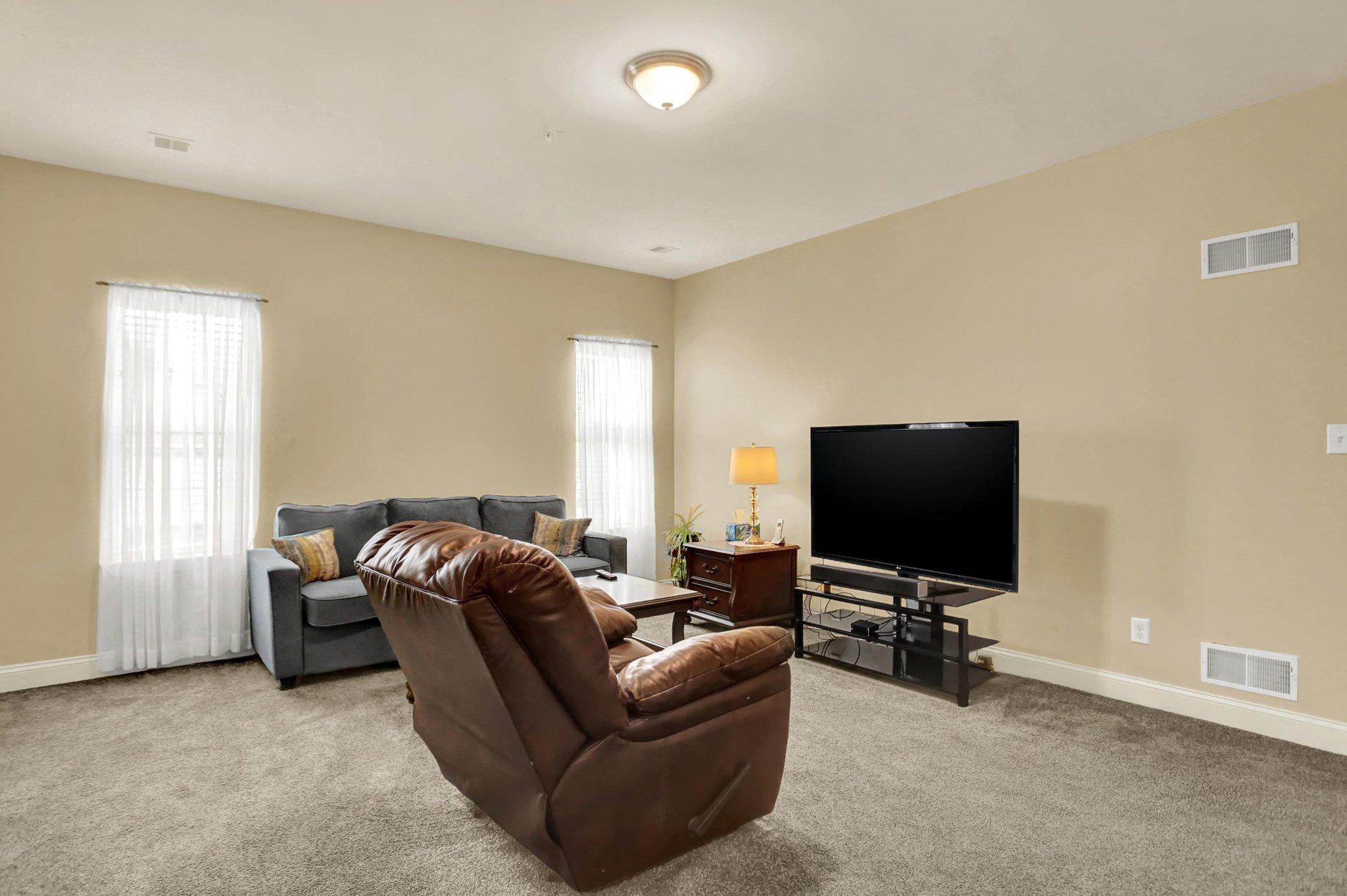 182 MEADOWVIEW DRIVE