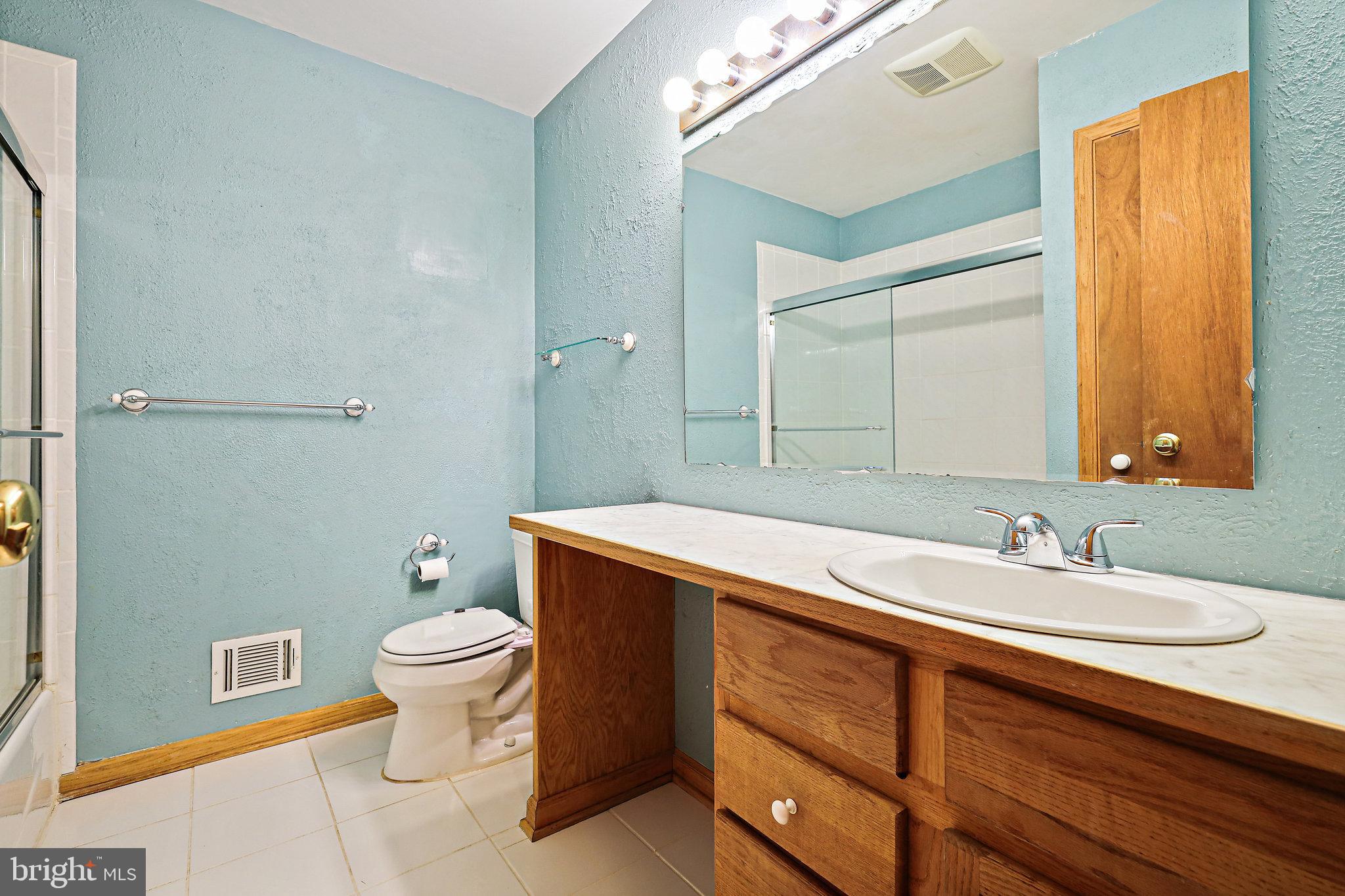 BUSH HILL - Residential Lease