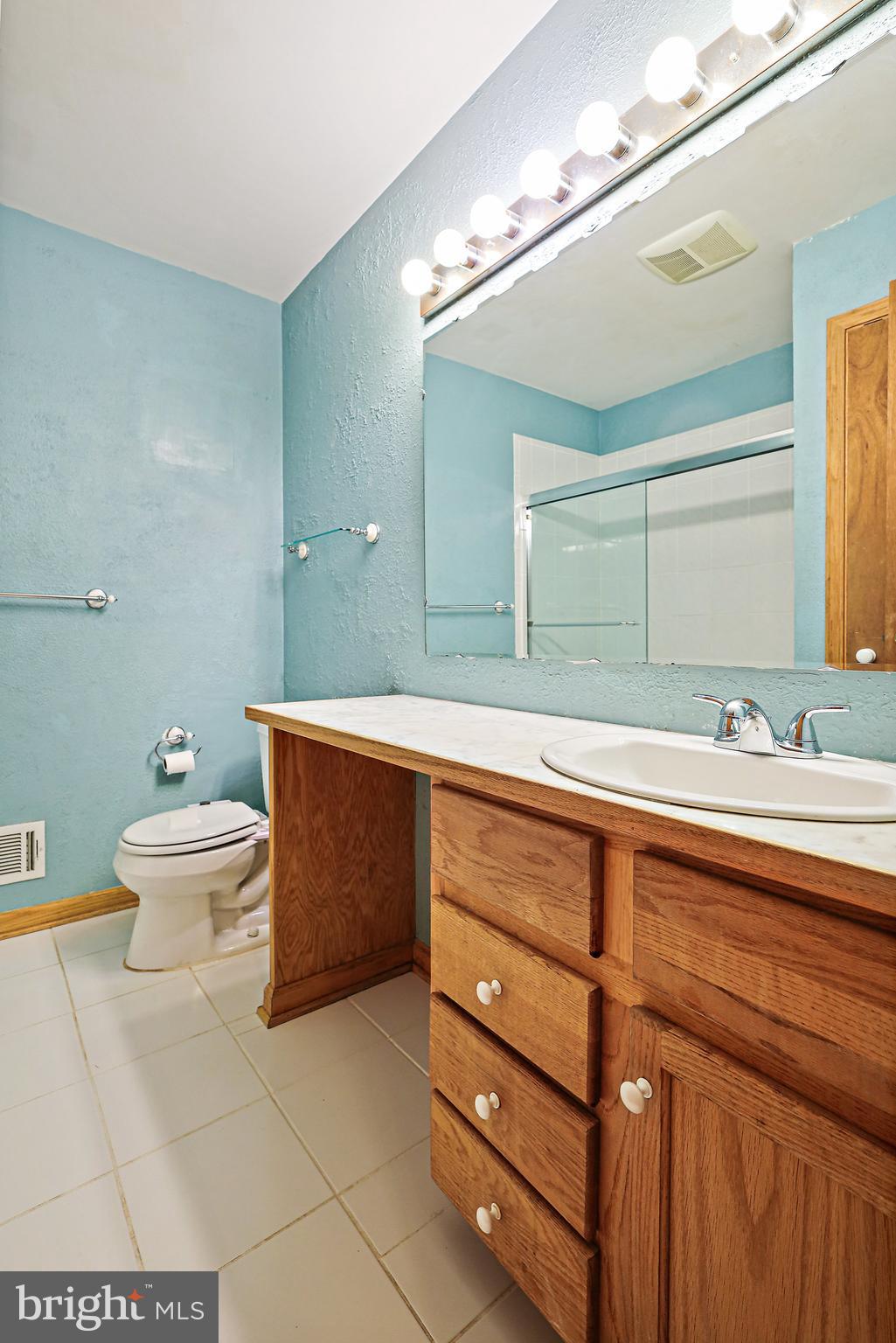 BUSH HILL - Residential Lease