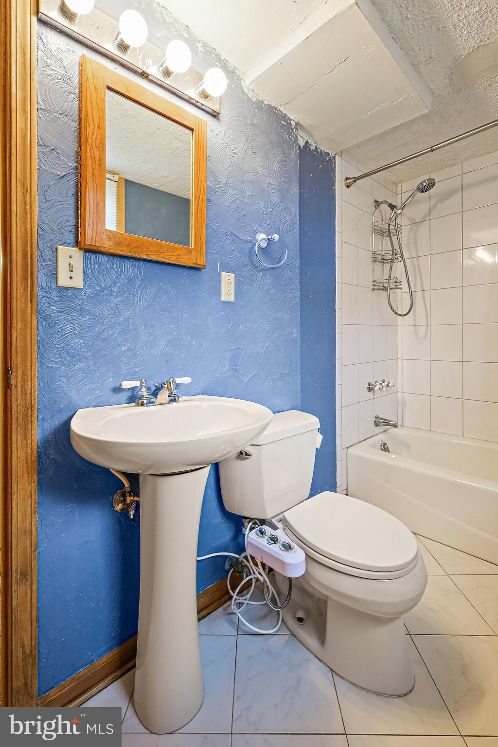 BUSH HILL - Residential Lease