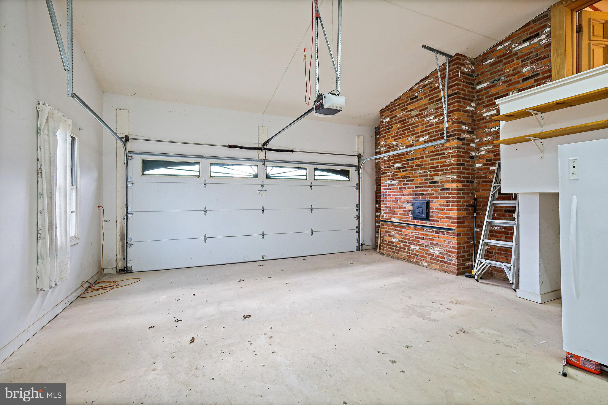 BUSH HILL - Residential Lease