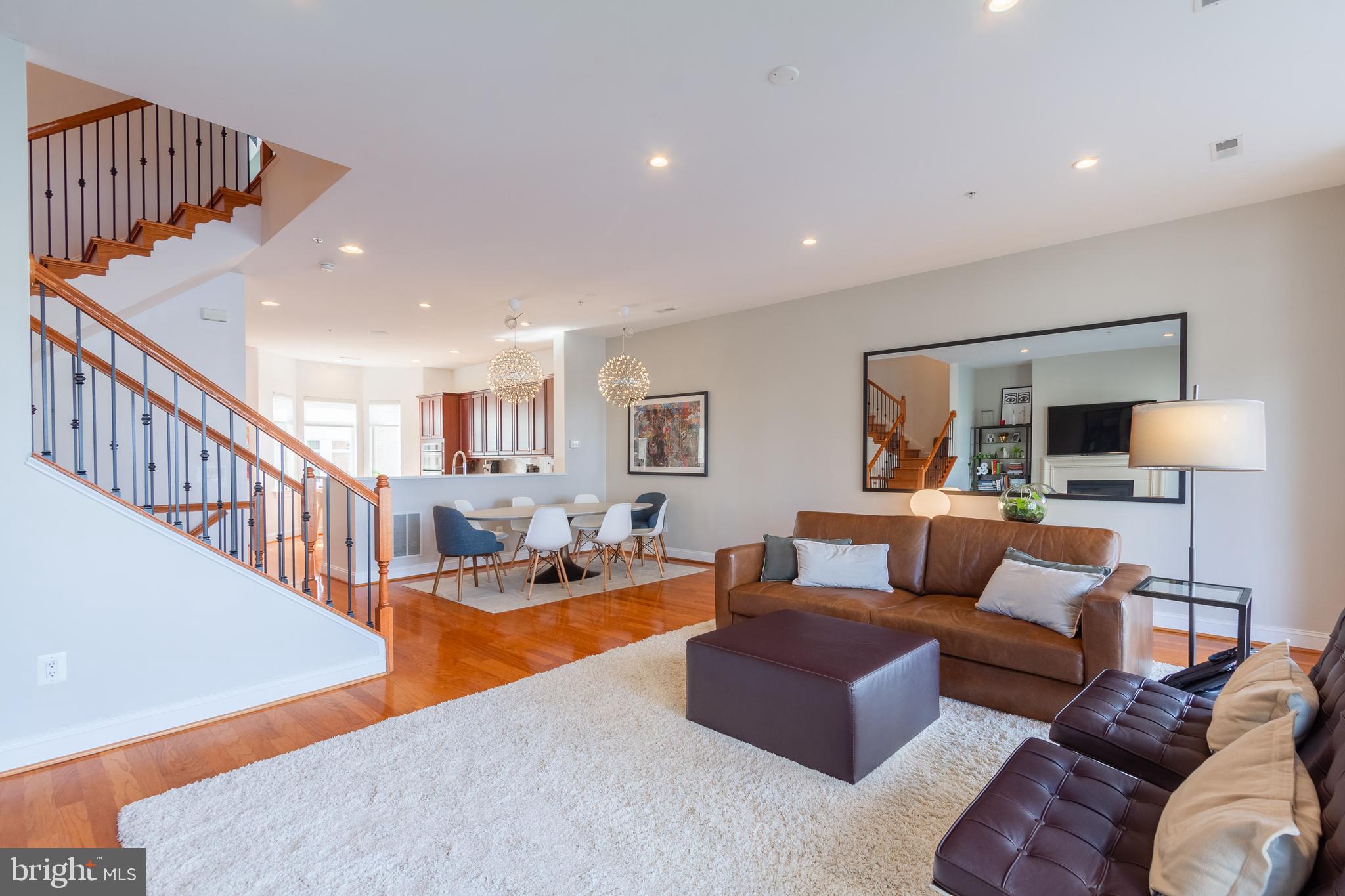 PIER HOMES AT HARBORVIEW - Residential Lease