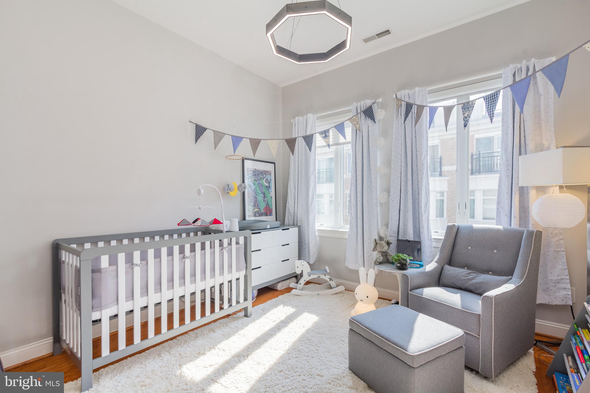 PIER HOMES AT HARBORVIEW - Residential Lease