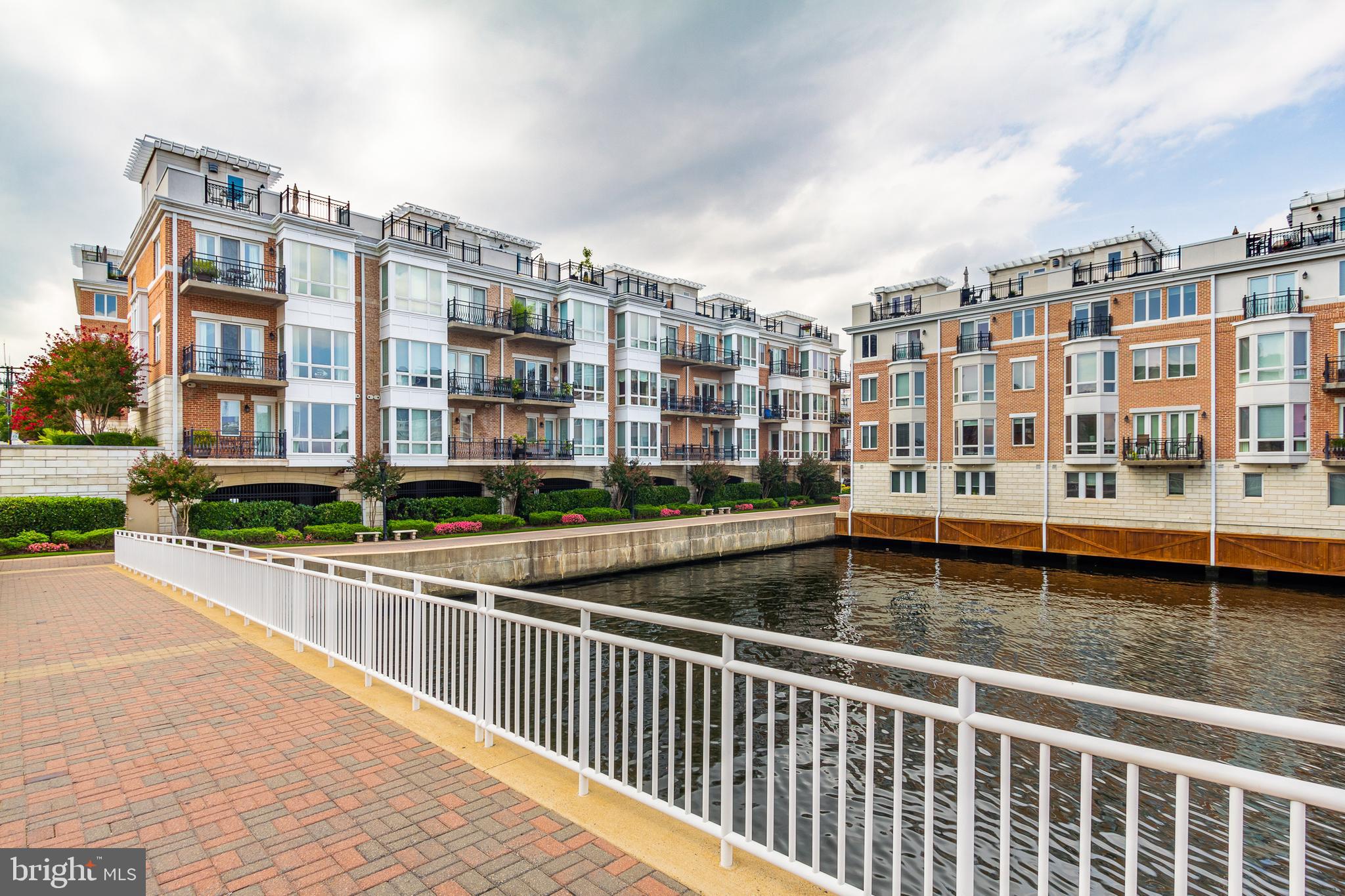 PIER HOMES AT HARBORVIEW - Residential Lease