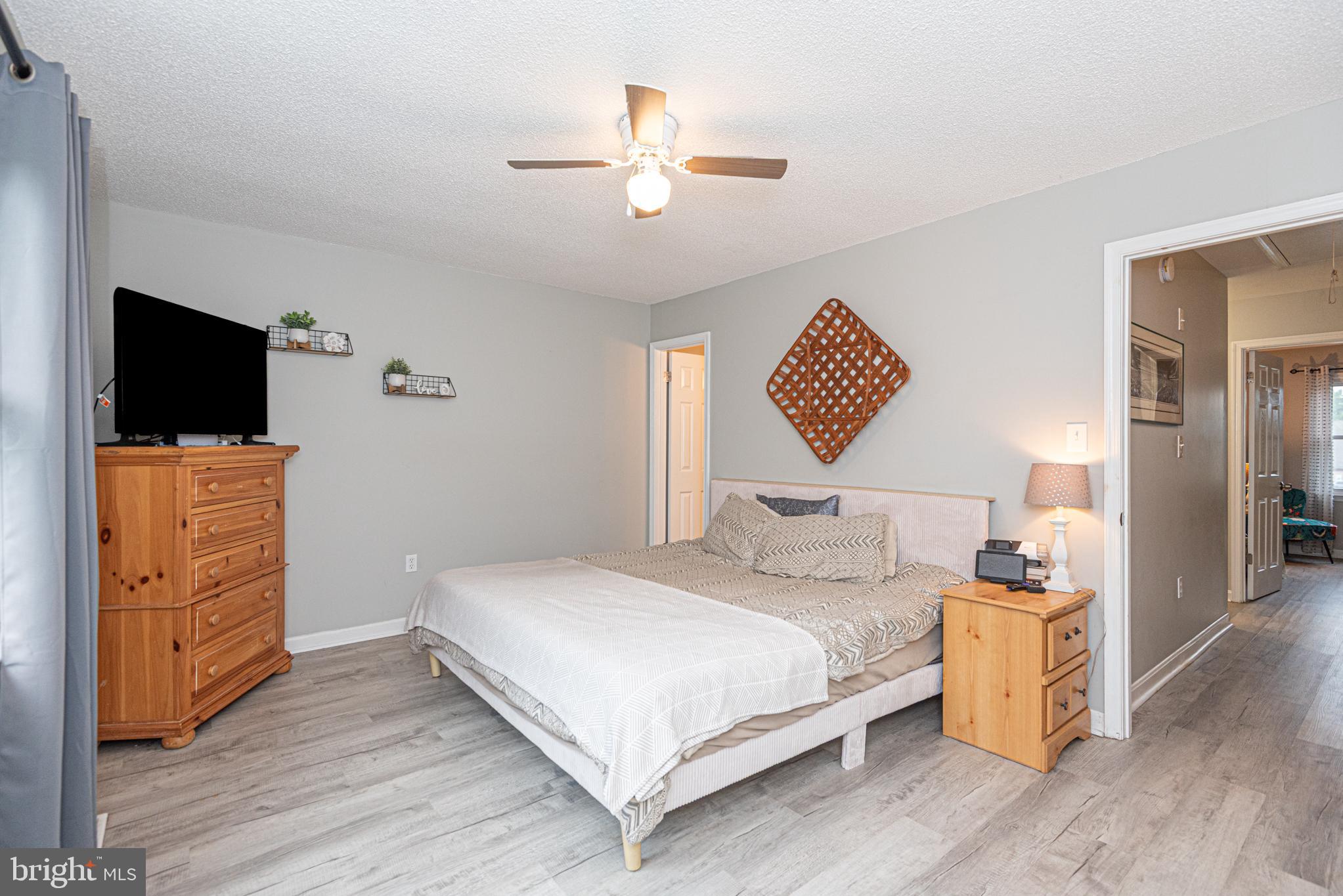 FRANKLIN SQUARE - Residential