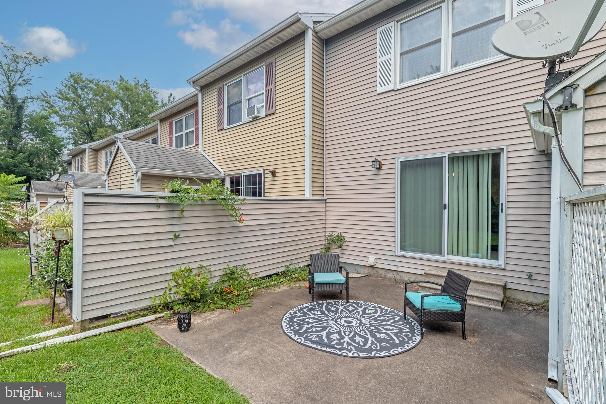 FRANKLIN SQUARE - Residential