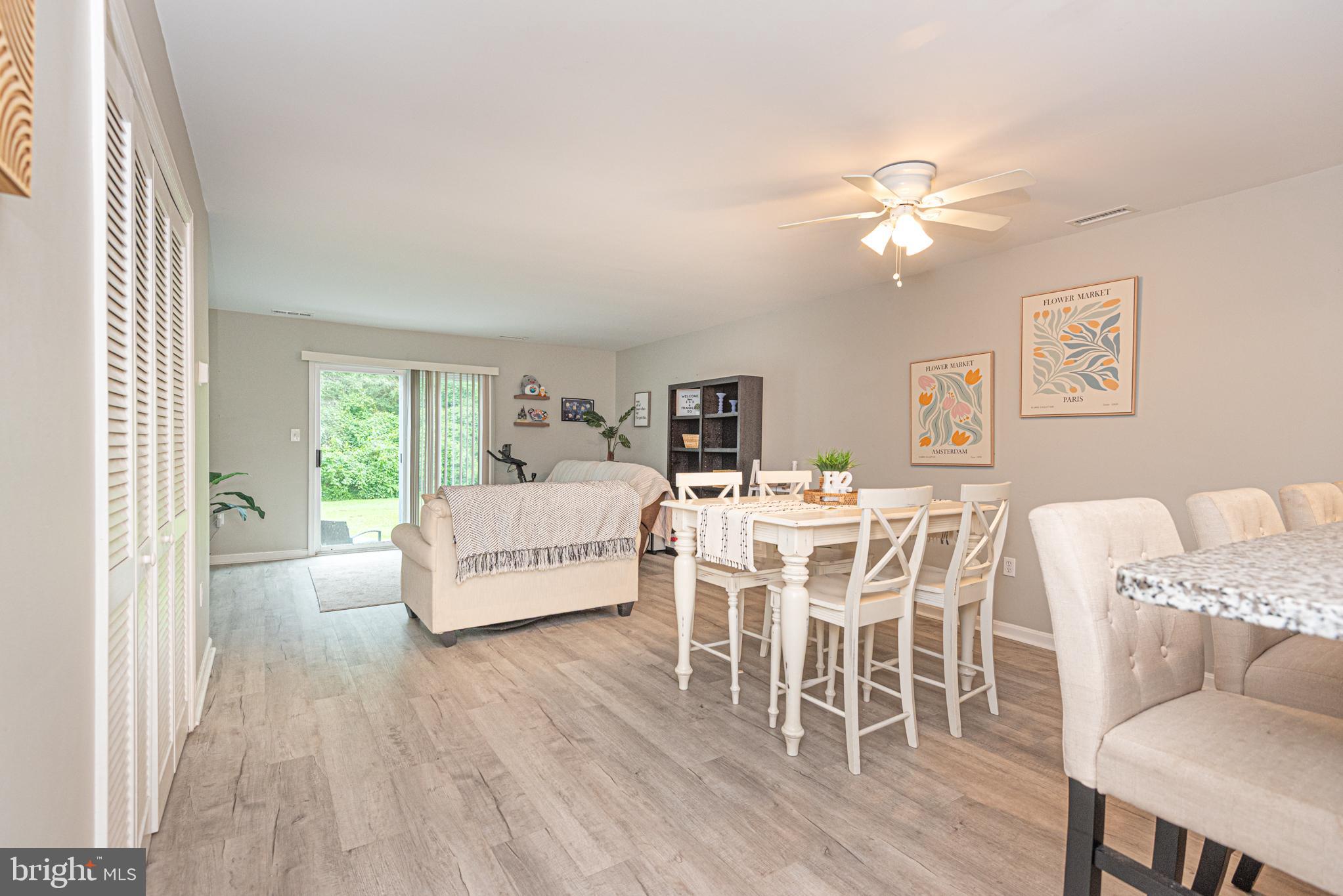 FRANKLIN SQUARE - Residential