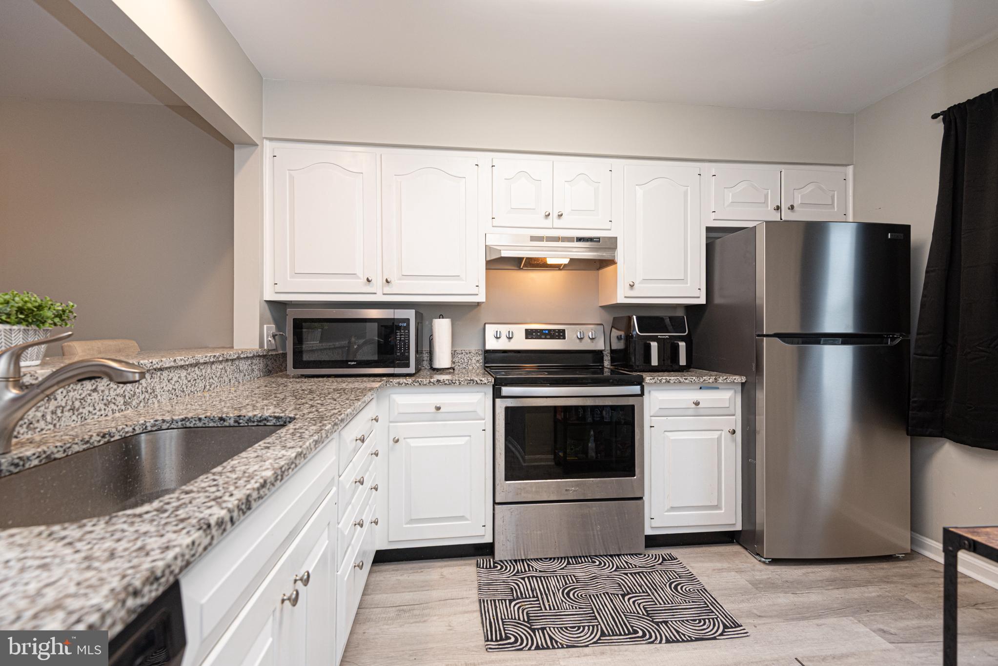 FRANKLIN SQUARE - Residential