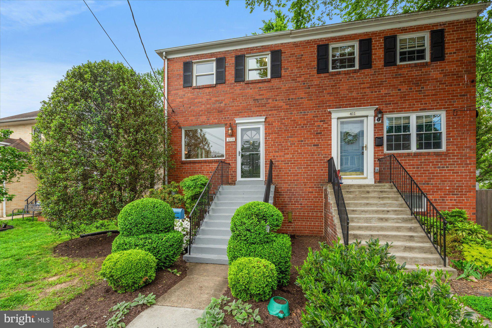 411 E HOWELL AVENUE A