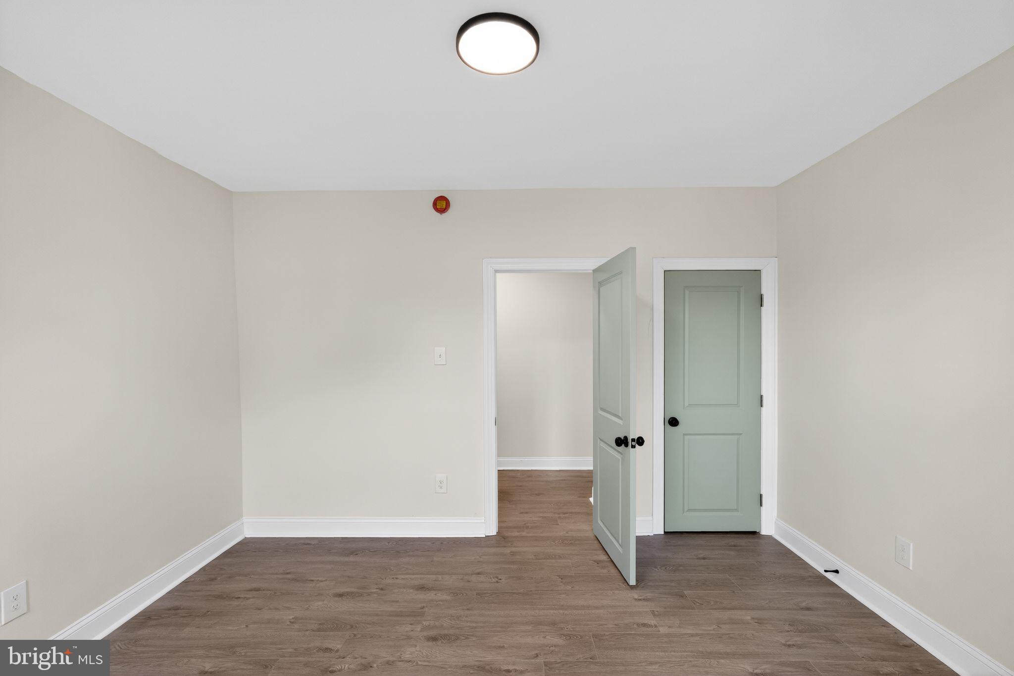 COBBS CREEK - Residential