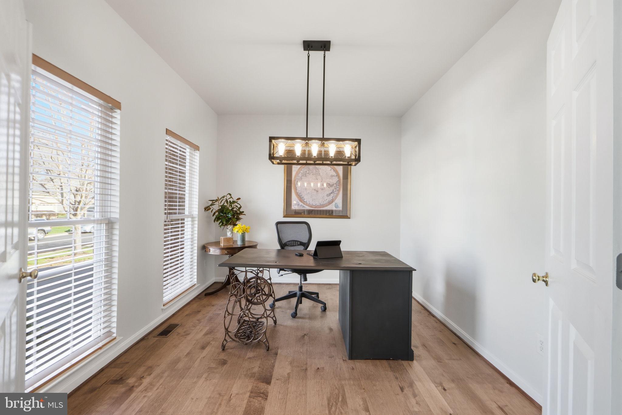 LAKE MANASSAS - Residential