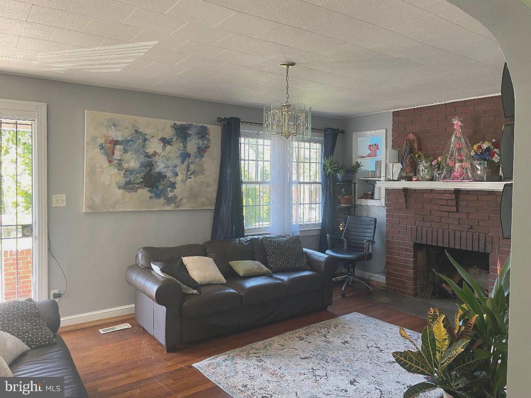 ROGERS HEIGHTS - Residential