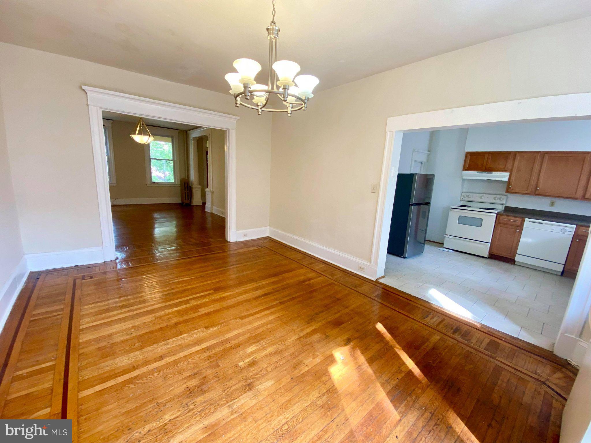 OAKENSHAWE - Residential