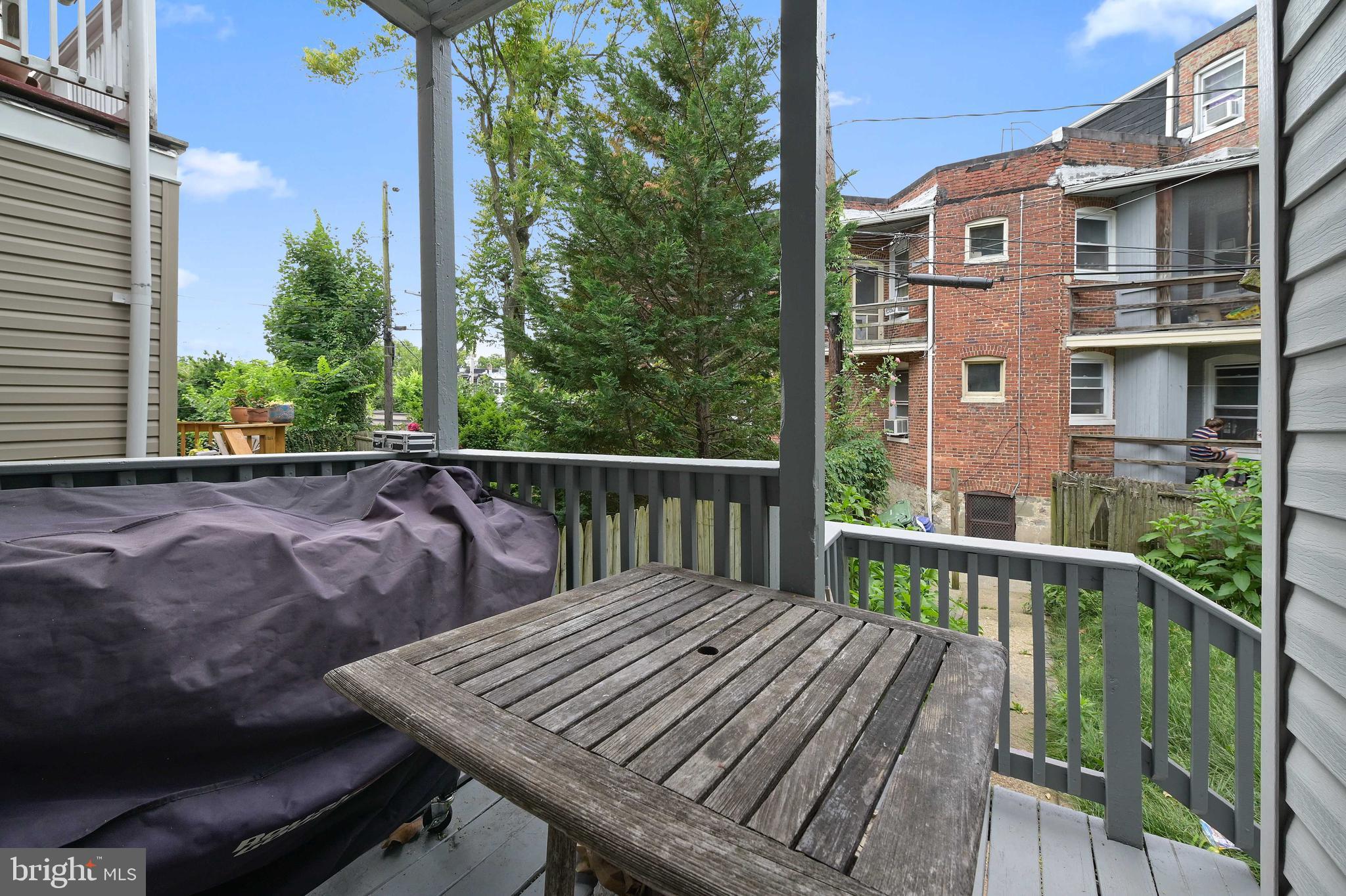 OAKENSHAWE - Residential