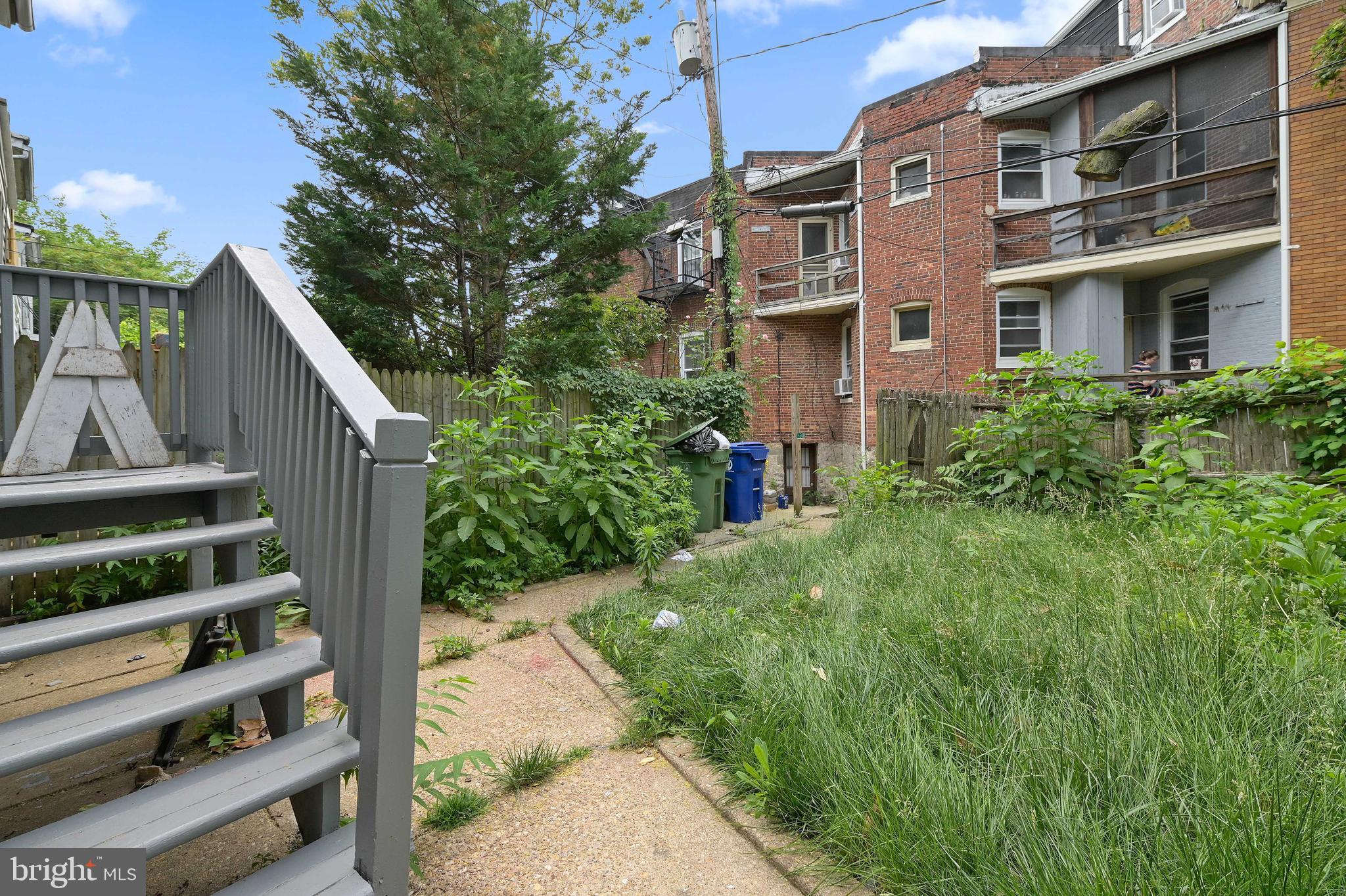 OAKENSHAWE - Residential