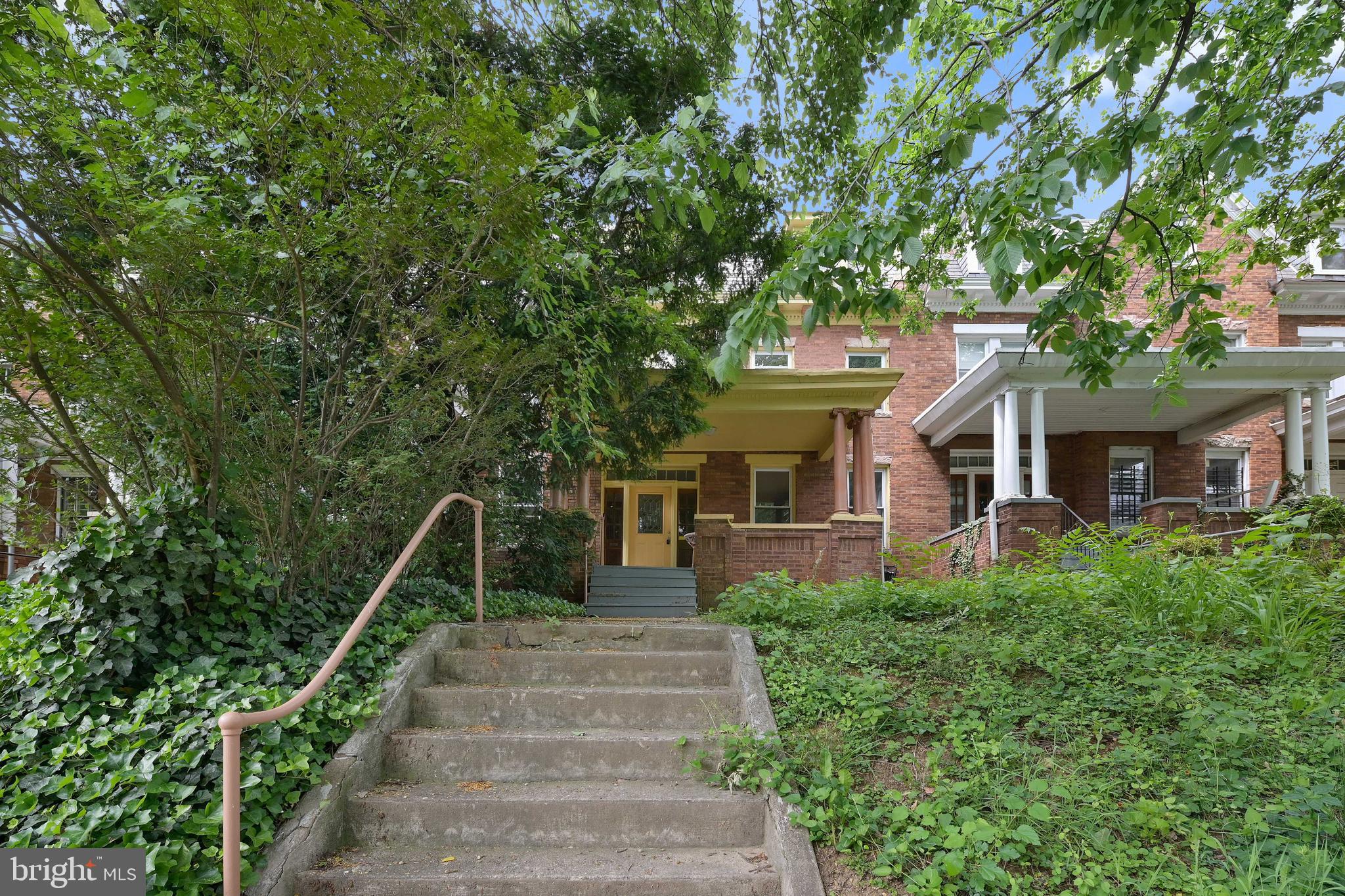 OAKENSHAWE - Residential